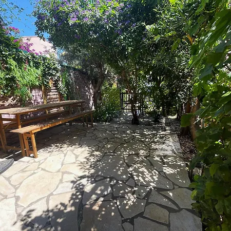T2 A : Jardin, Parking, Wifi, Climatisation, Proche - Fr-1-309-340 * Banyuls-sur-Mer
